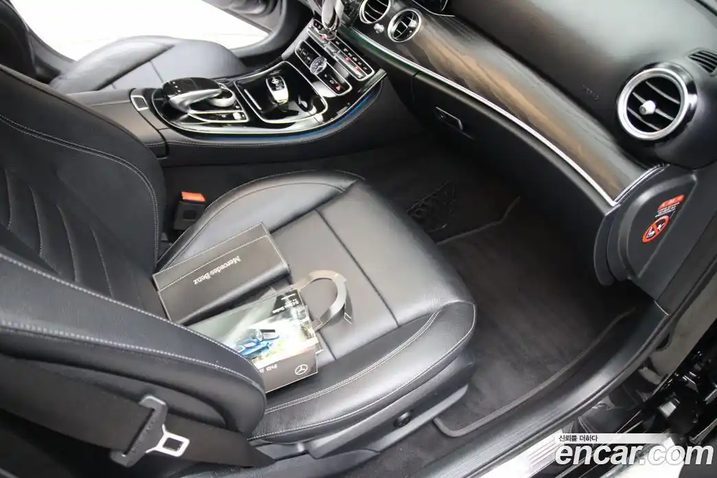 Mercedes-Benz E-Class 2018 2.0 Автомат в Москве № 342787, фото 14