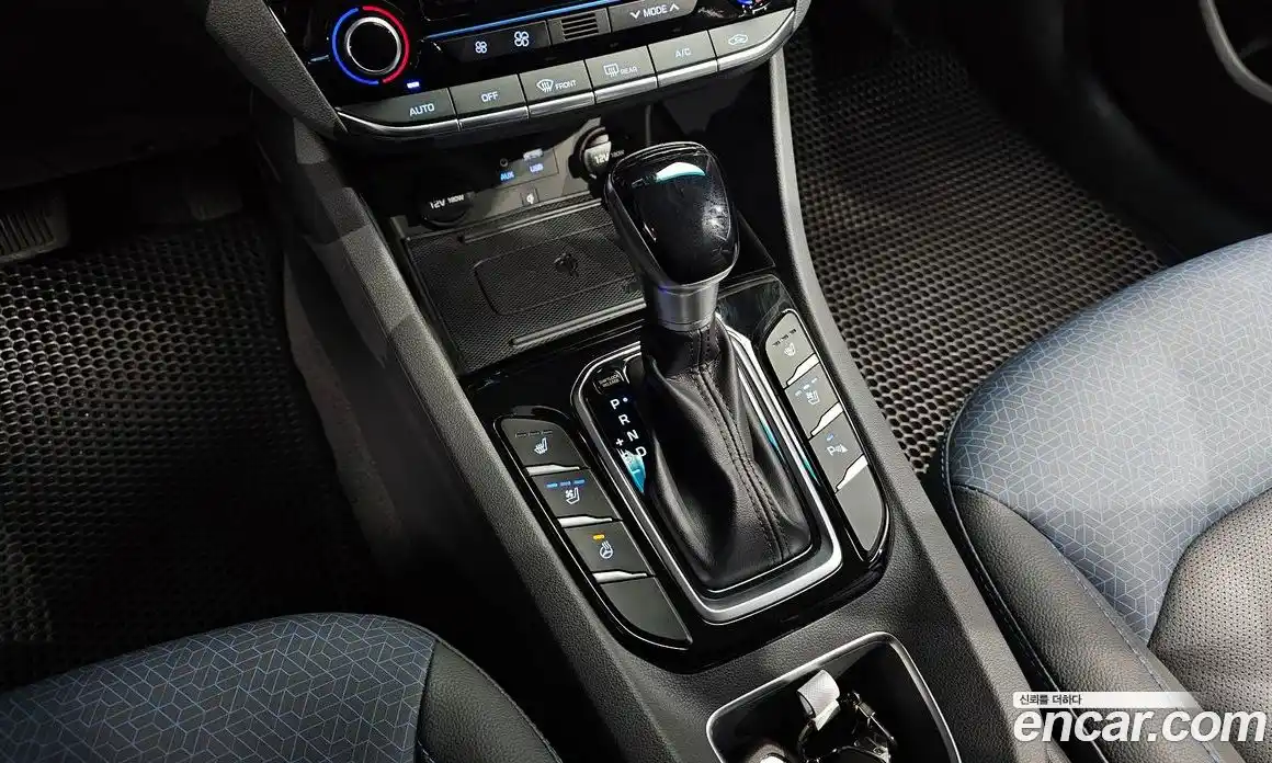 Hyundai Ioniq 2019 1.6 Автомат в Москве № 354822, фото 9