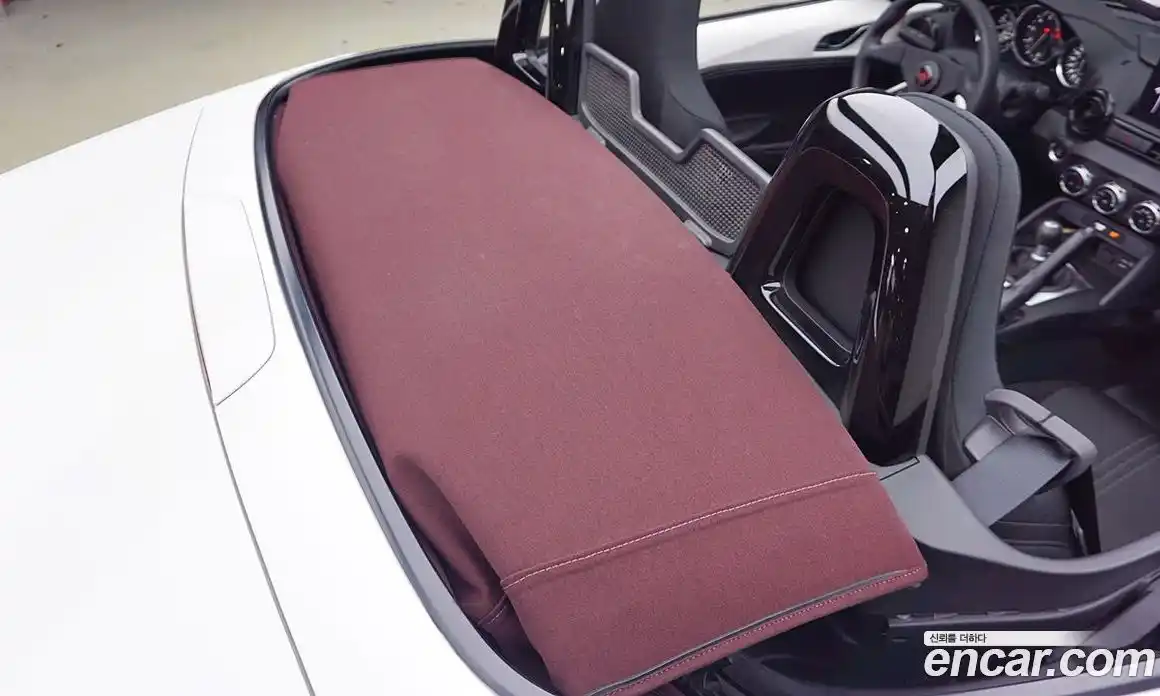 Mazda MX-5 Miata 2021 2.0 Механическая в Москве № 362761, фото 12