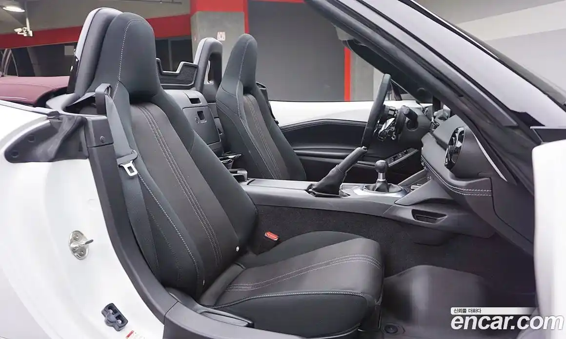 Mazda MX-5 Miata 2021 2.0 Механическая в Москве № 362761, фото 10