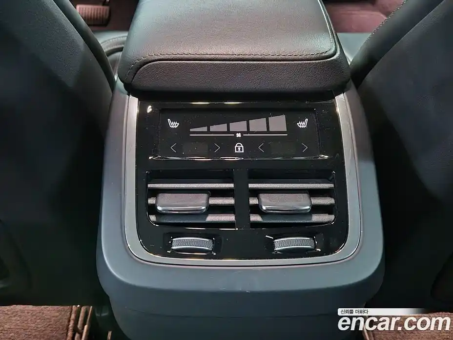 Volvo XC60 2022 2.0 Автомат в Москве № 374044, фото 19