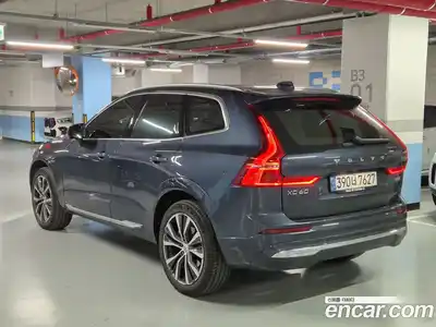 Volvo XC60 2022 2.0 Автомат в Москве № 374044, миниатюра 3