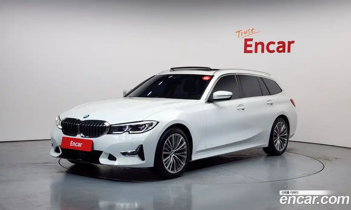 BMW 3-Series 2022 2.0 Автомат в Москве № 386279, фото 1