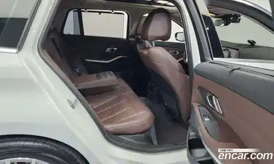 BMW 3-Series 2022 2.0 Автомат в Москве № 386279, миниатюра 12