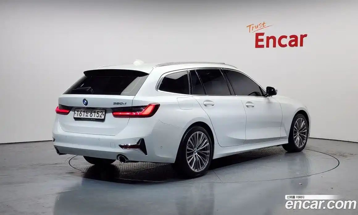 BMW 3-Series 2022 2.0 Автомат в Москве № 386279, фото 2