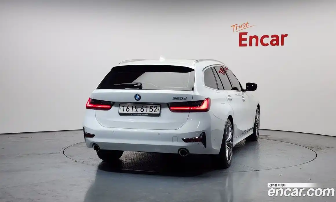 BMW 3-Series 2022 2.0 Автомат в Москве № 386279, фото 4