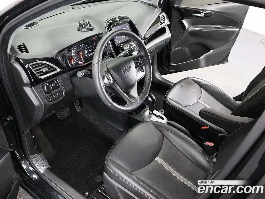 Chevrolet Spark 2022 1.0 Автомат в Москве № 39340, фото 13