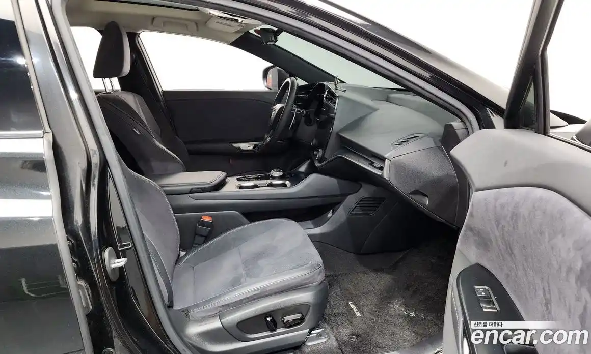 Lexus RZ 2023 0.2 Автомат в Москве № 398041, фото 11