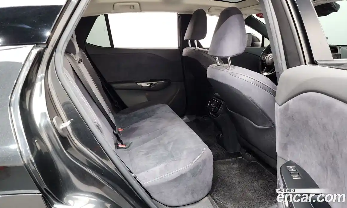 Lexus RZ 2023 0.2 Автомат в Москве № 398041, фото 12