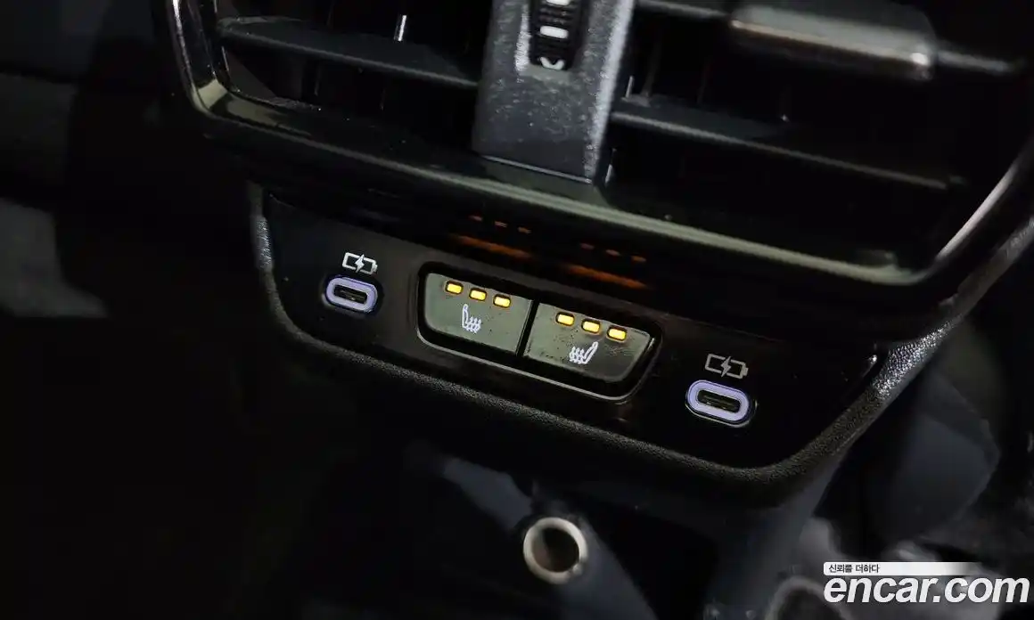 Lexus RZ 2023 0.2 Автомат в Москве № 398041, фото 19