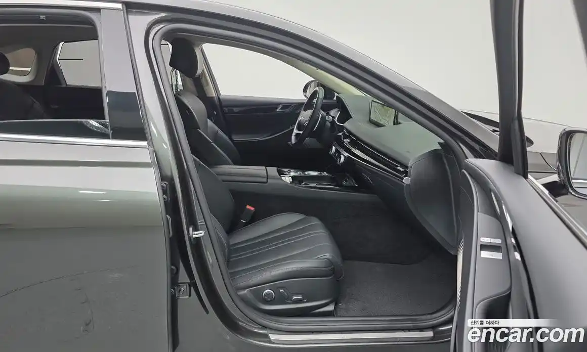 Genesis G80 2022 2.5 Автомат в Москве № 418968, фото 11