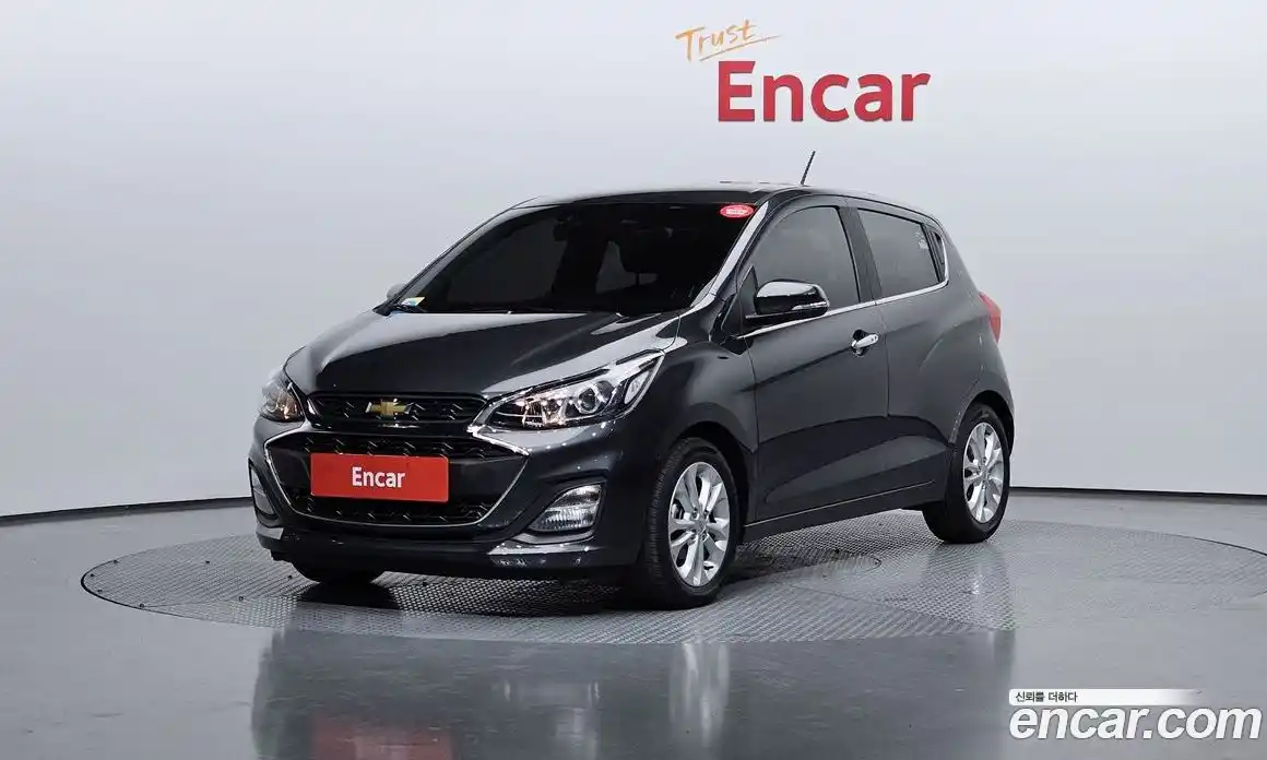 Chevrolet Spark 2019 1.0 Автомат в Москве № 422082, фото 1