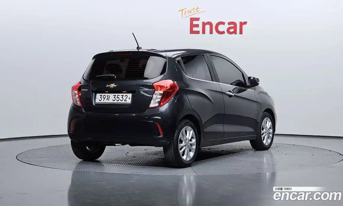 Chevrolet Spark 2019 1.0 Автомат в Москве № 422082, фото 2