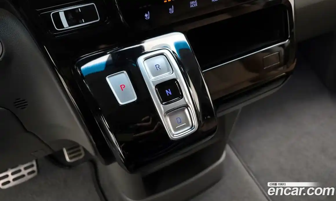 Hyundai Staria 2024 2.2 Автомат в Москве № 43175, фото 9