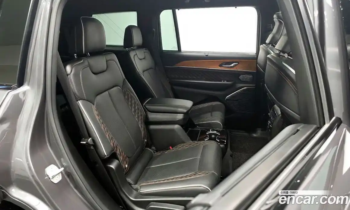 Jeep Cherokee 2023 3.6 Автомат в Москве № 432571, фото 12