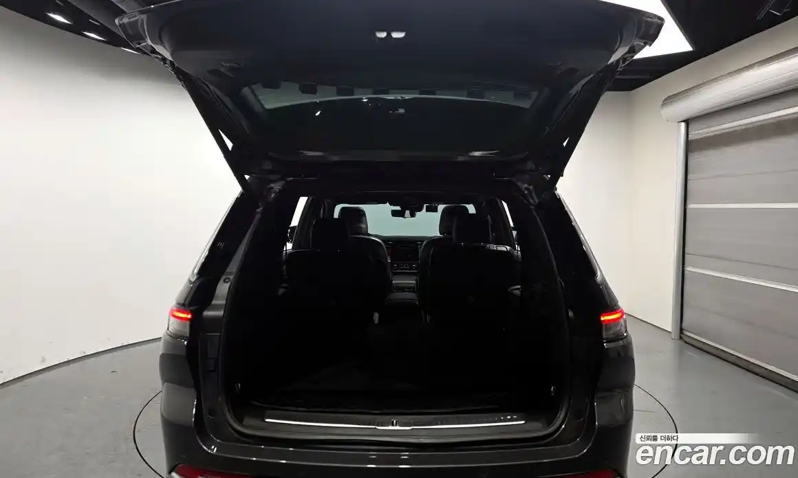 Jeep Cherokee 2023 3.6 Автомат в Москве № 432571, фото 20