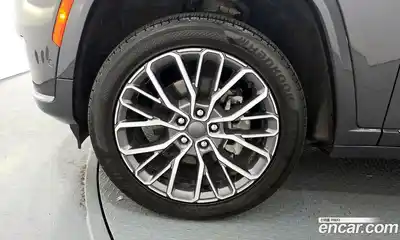 Jeep Cherokee 2023 3.6 Автомат в Москве № 432571, миниатюра 5