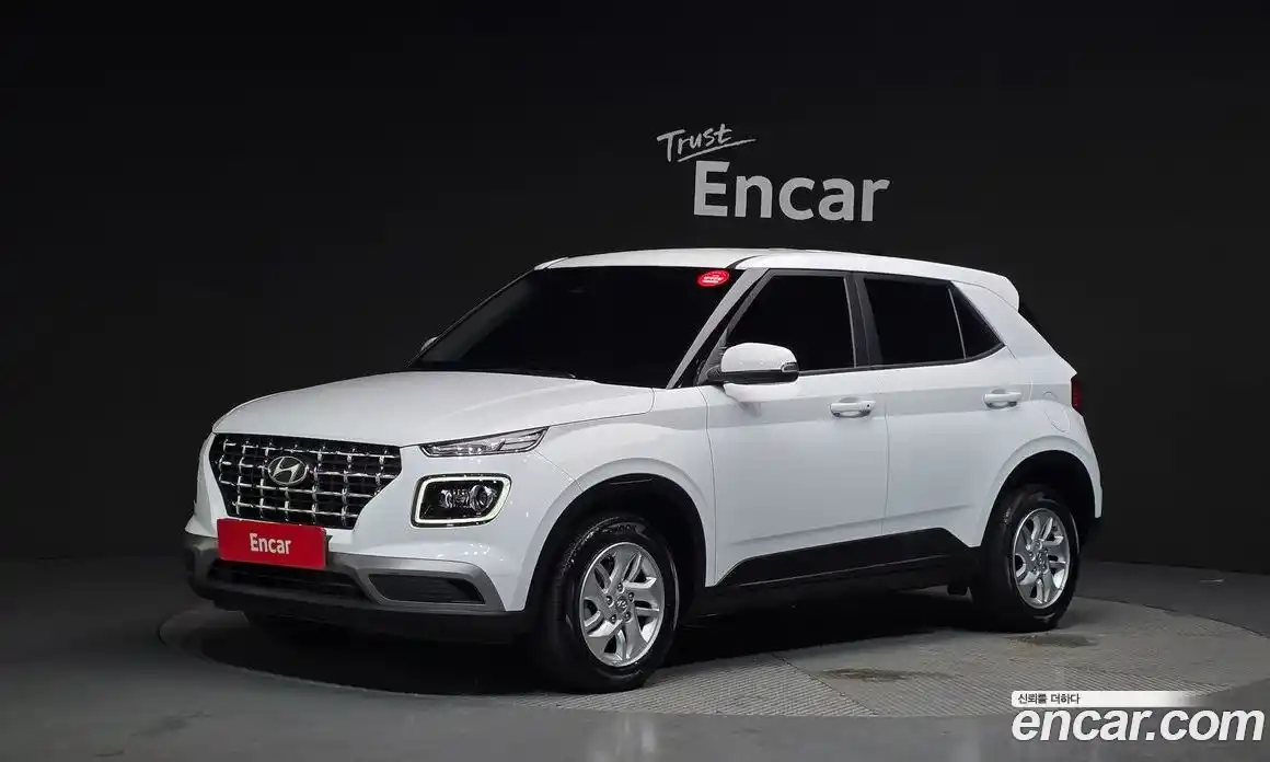 Hyundai Venue 2022 1.6 Автомат в Москве № 44307, фото 1