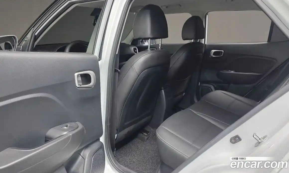 Hyundai Venue 2022 1.6 Автомат в Москве № 44307, фото 18