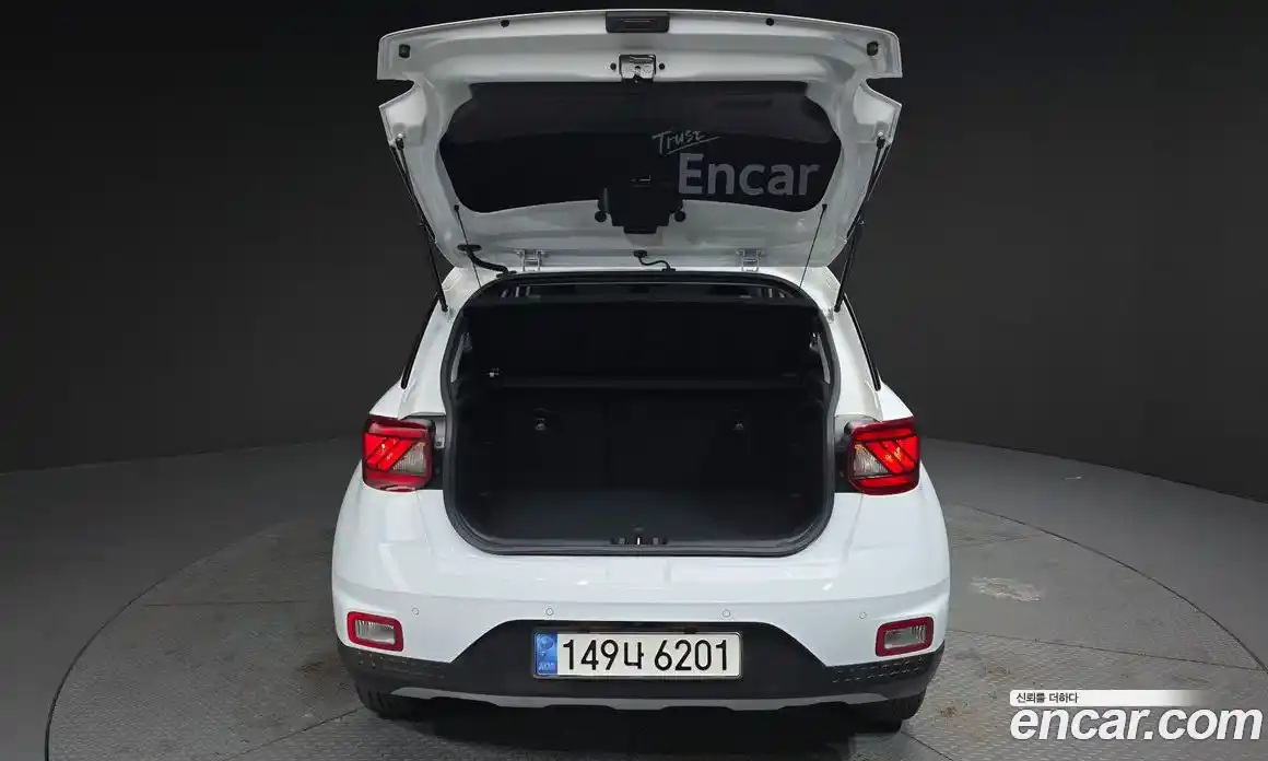 Hyundai Venue 2022 1.6 Автомат в Москве № 44307, фото 20