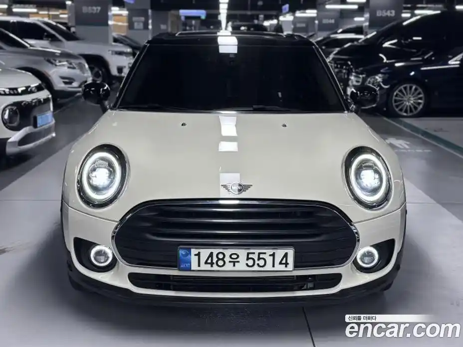 Mini Clubman 2022 1.5 Автомат в Москве № 459384, фото 1