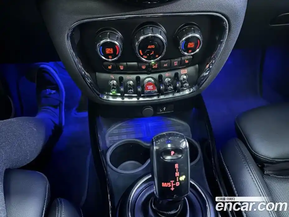 Mini Clubman 2022 1.5 Автомат в Москве № 459384, фото 15