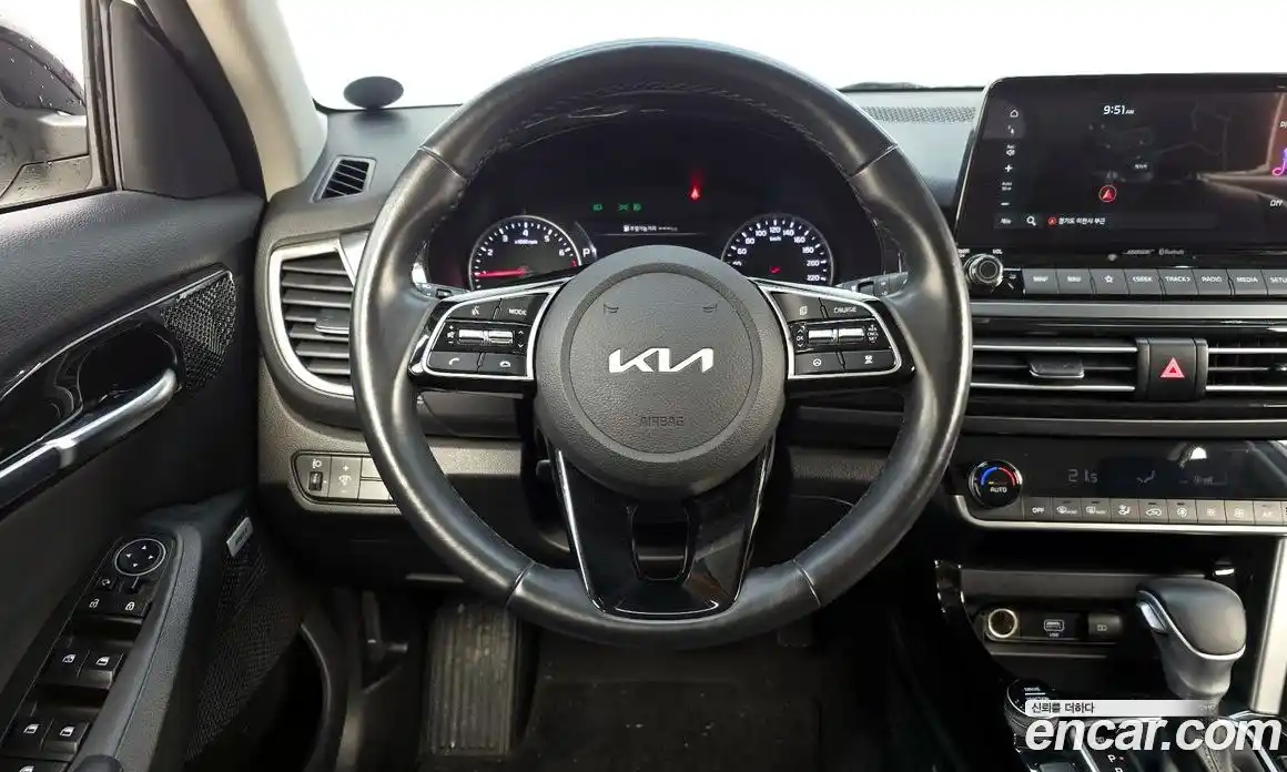 Kia Seltos 2023 1.6 Автомат в Москве № 460690, фото 13