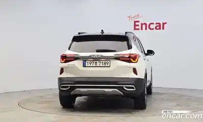 Kia Seltos 2023 1.6 Автомат в Москве № 460690, миниатюра 4