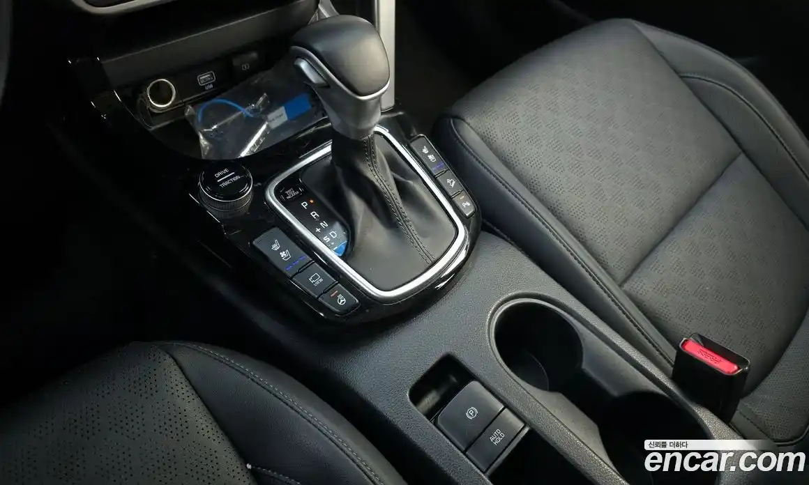 Kia Seltos 2023 1.6 Автомат в Москве № 460690, фото 9