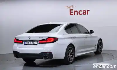 BMW 5-Series 2023 2.0 Автомат в Москве № 464287, миниатюра 2