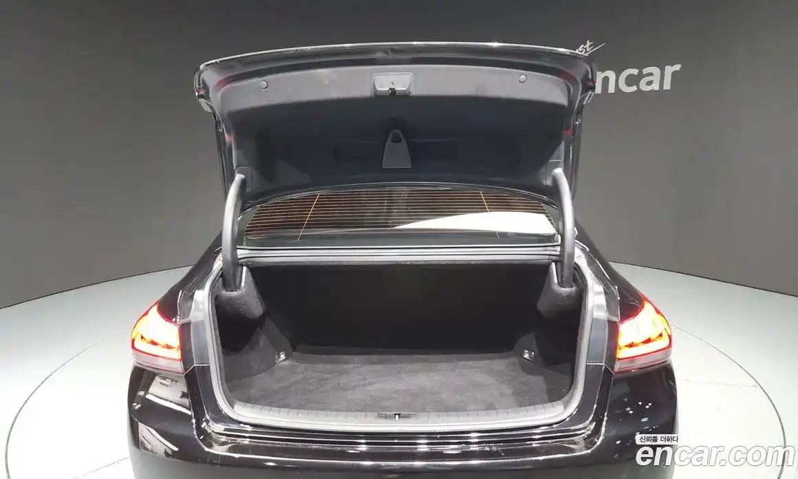 Genesis G80 2019 3.3 Автомат в Москве № 57597, фото 10