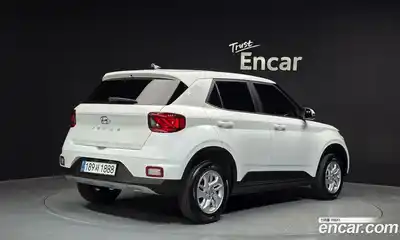 Hyundai Venue 2023 1.6 Автомат в Москве № 10136, миниатюра 2