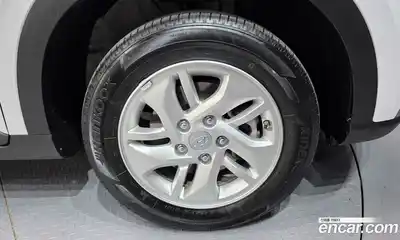 Hyundai Venue 2023 1.6 Автомат в Москве № 10136, миниатюра 5