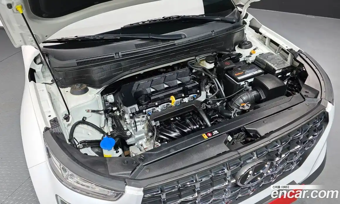 Hyundai Venue 2023 1.6 Автомат в Москве № 10136, фото 6