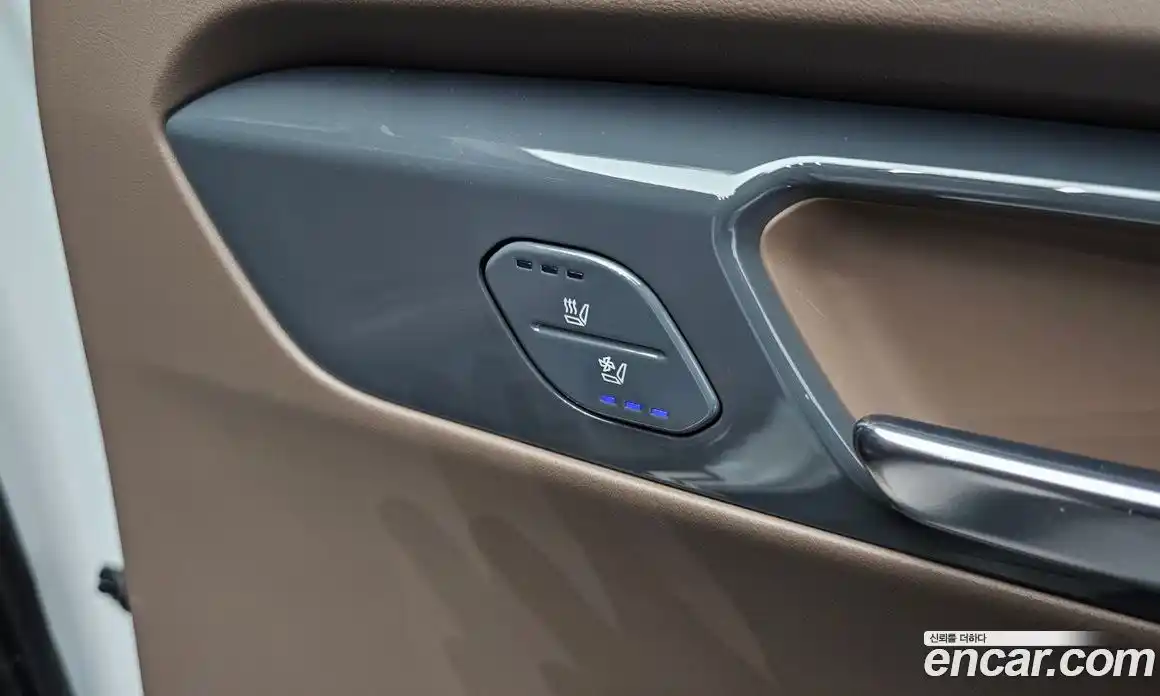 Kia EV9 2024 0.2 Автомат в Москве № 103152, фото 7