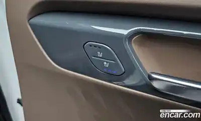 Kia EV9 2024 0.2 Автомат в Москве № 103152, миниатюра 7