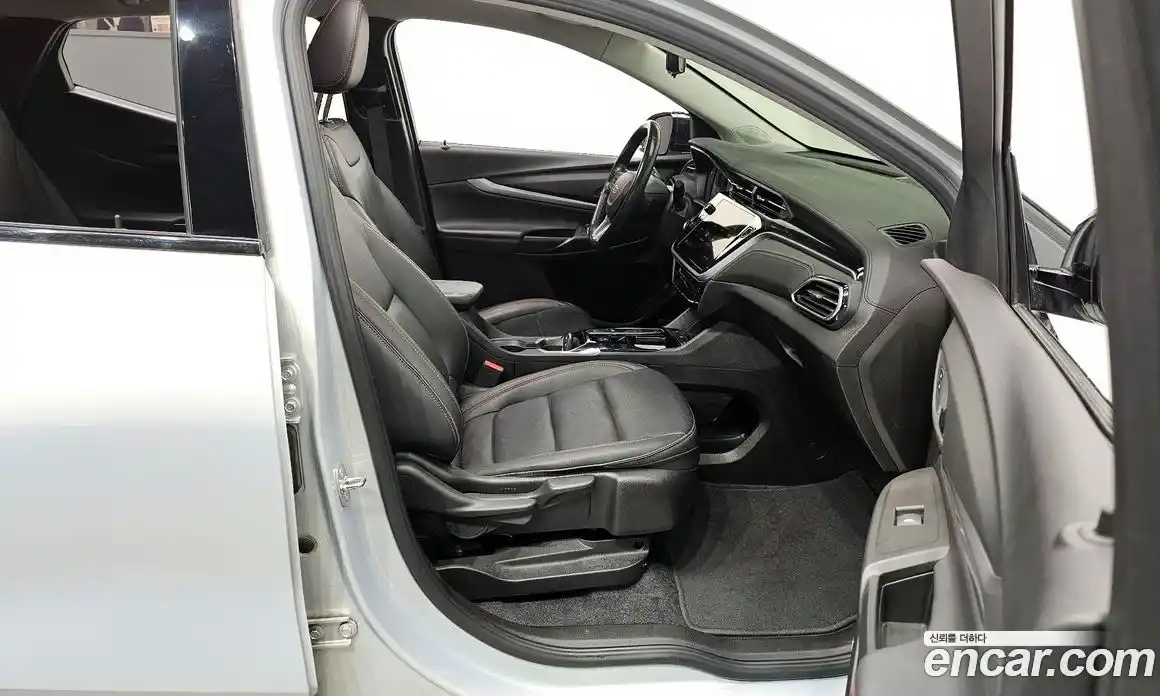 Chevrolet 볼트 EUV 2023 0.2 Автомат в Москве № 103542, фото 19