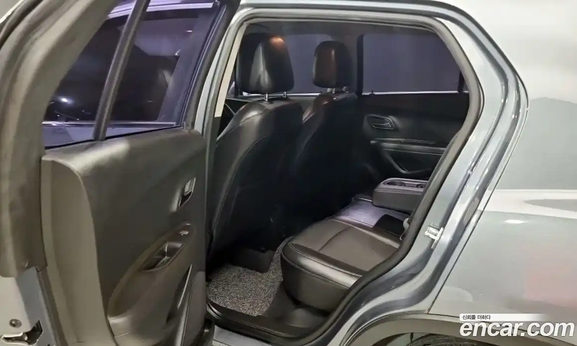 Chevrolet Trax 2015 1.4 Автомат в Москве № 105294, фото 17