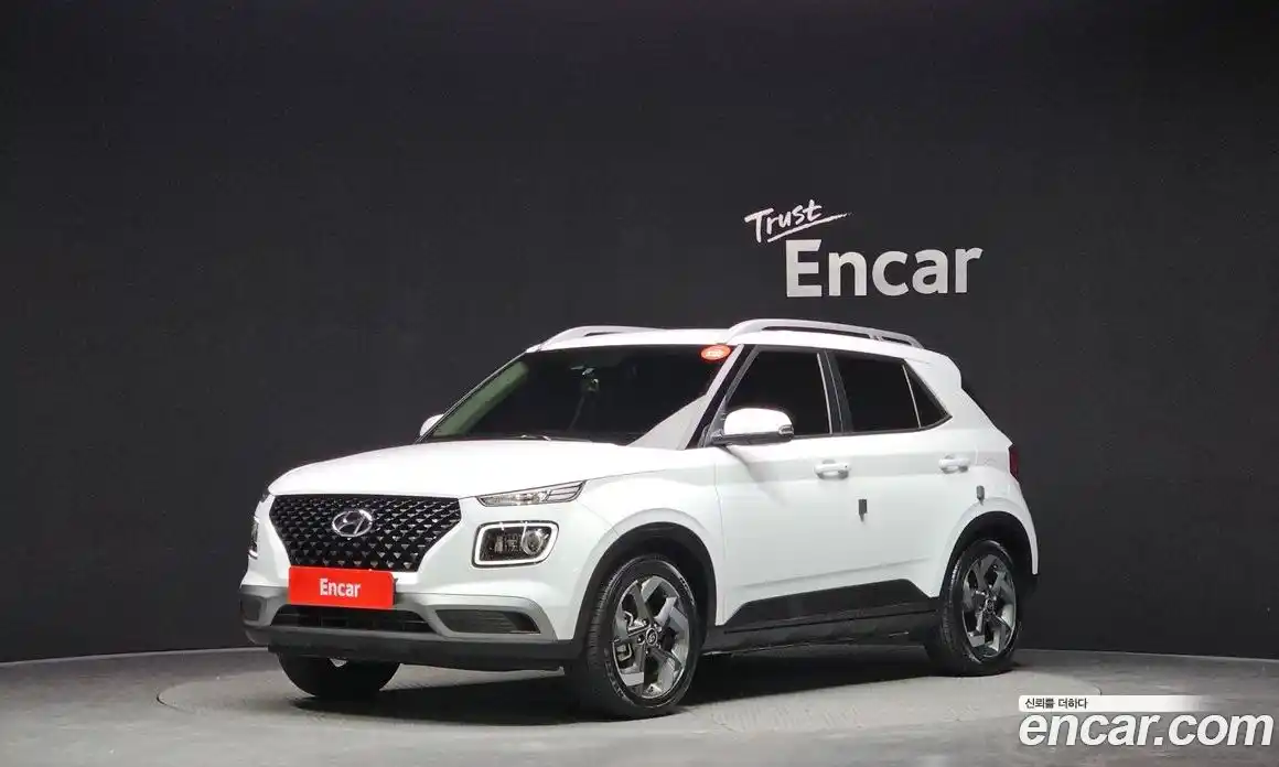 Hyundai Venue 2022 1.6 Автомат в Москве № 110438, фото 1