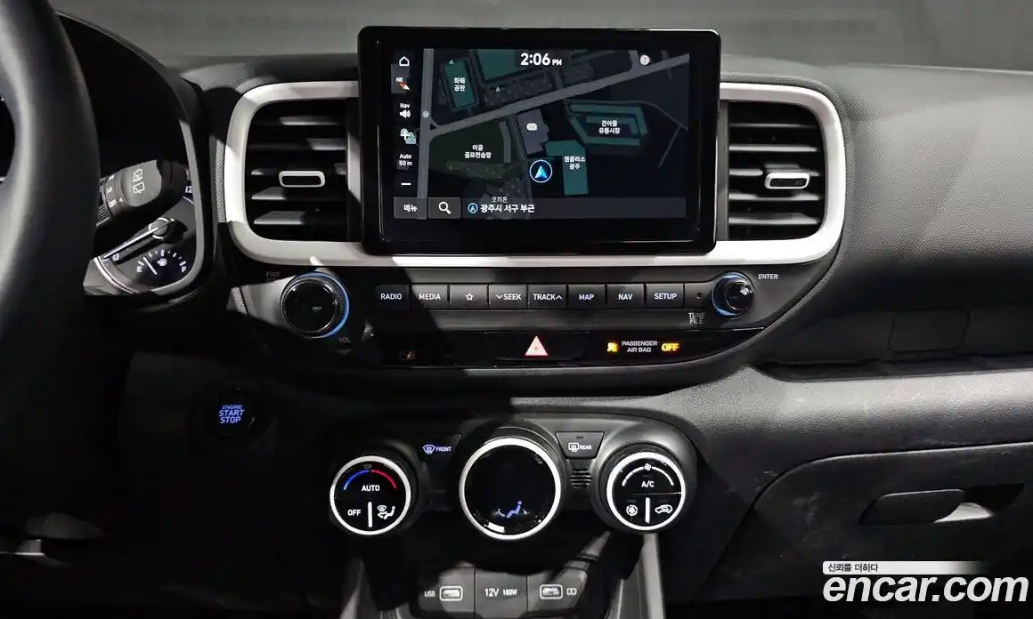 Hyundai Venue 2022 1.6 Автомат в Москве № 110438, фото 15