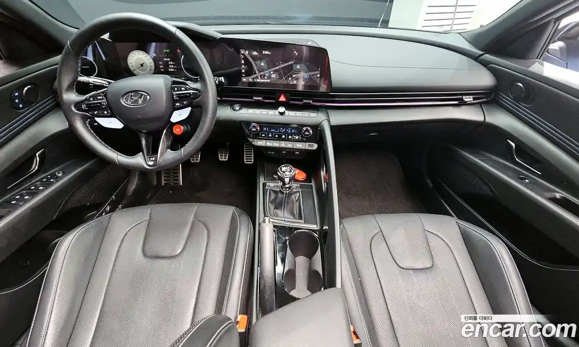 Hyundai Avante 2023 2.0 Механическая в Москве № 110650, фото 13