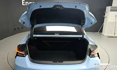 Hyundai Avante 2023 2.0 Механическая в Москве № 110650, миниатюра 3