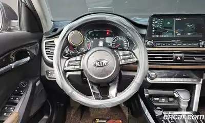 Kia Seltos 2021 1.6 Автомат в Москве № 115459, миниатюра 2