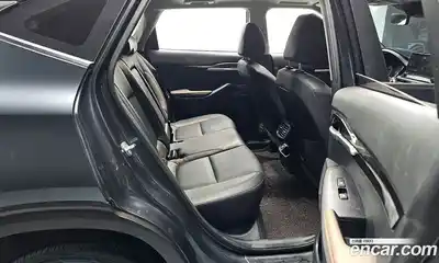 Kia Seltos 2021 1.6 Автомат в Москве № 115459, миниатюра 3