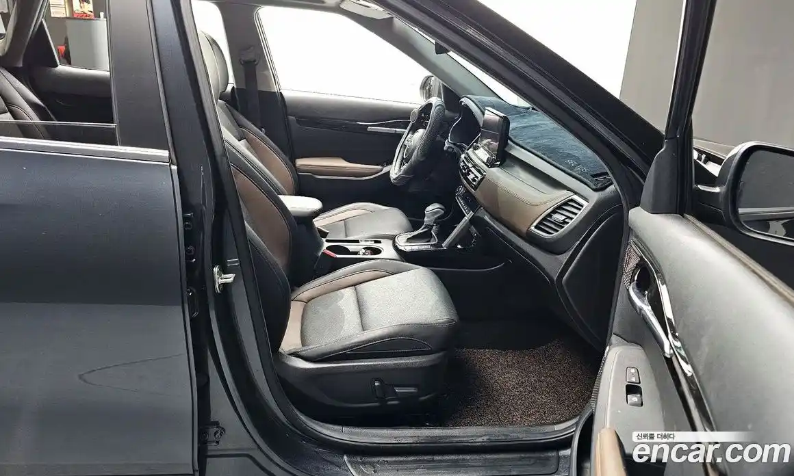 Kia Seltos 2021 1.6 Автомат в Москве № 115459, фото 9