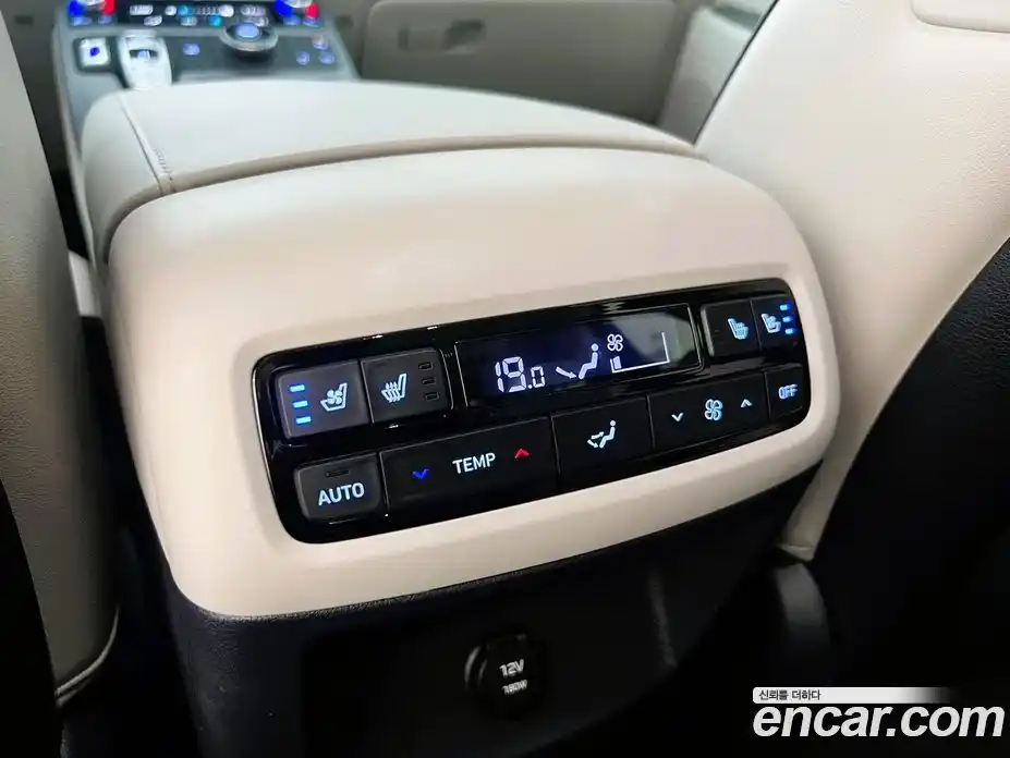 Hyundai Palisade 2023 3.8 Автомат в Москве № 118823, фото 17