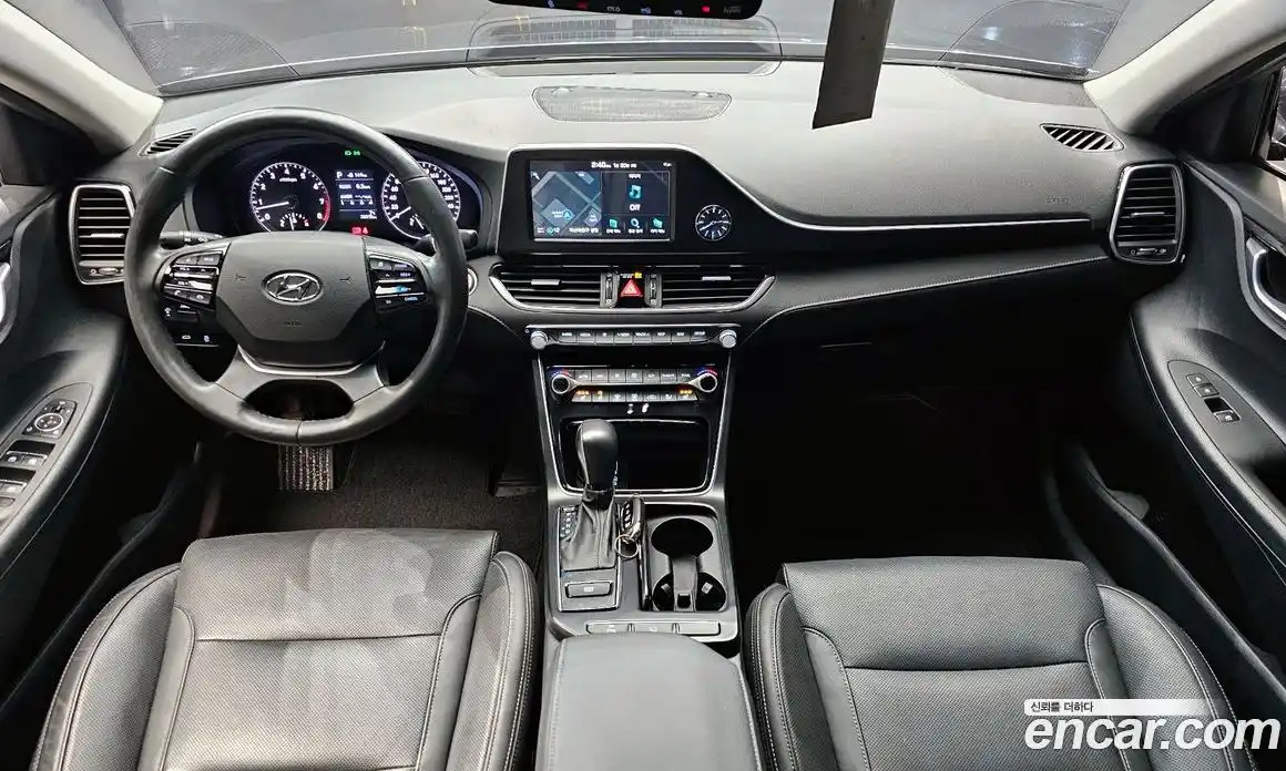 Hyundai Grandeur 2019 2.4 Автомат в Москве № 123346, фото 1