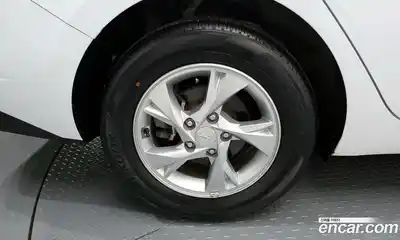 Hyundai Avante 2022 1.6 Автомат в Москве № 126423, миниатюра 5