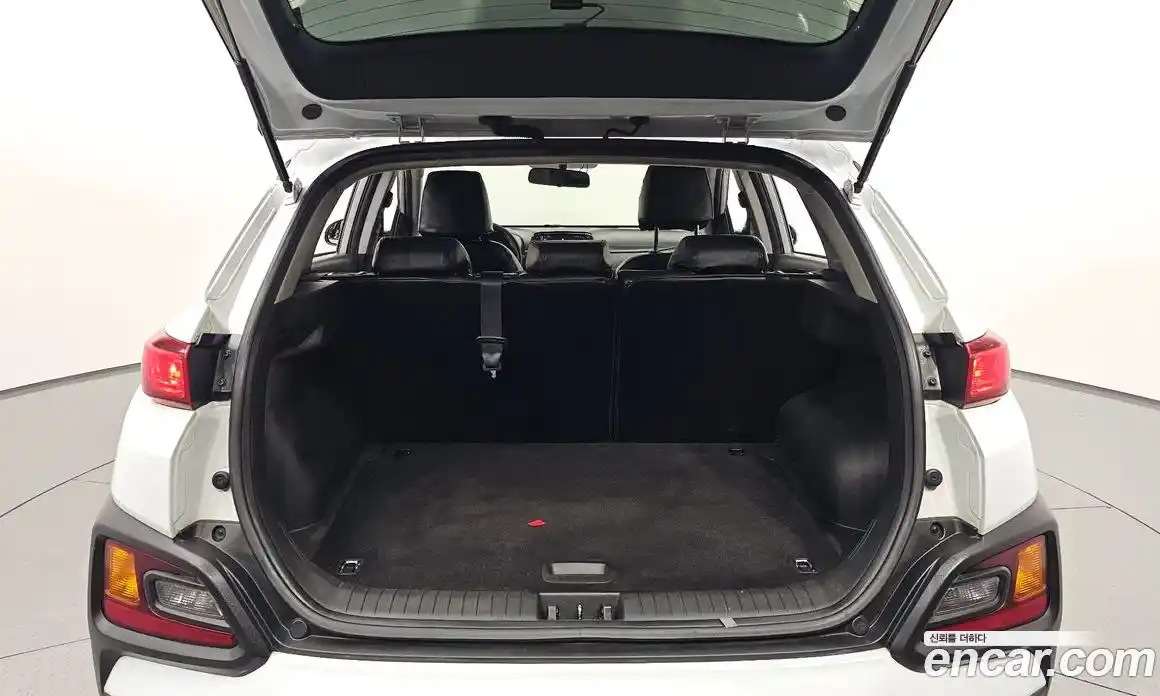 Hyundai Kona 2018 1.6 Автомат в Москве № 126822, фото 19