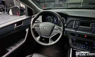Hyundai Sonata 2016 2.0 Автомат в Москве № 127190, миниатюра 2